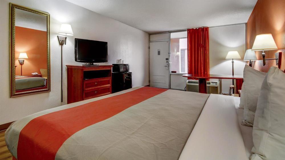 Red Roof Inn Forsyth Extérieur photo