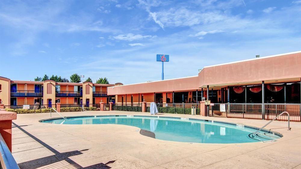 Red Roof Inn Forsyth Extérieur photo
