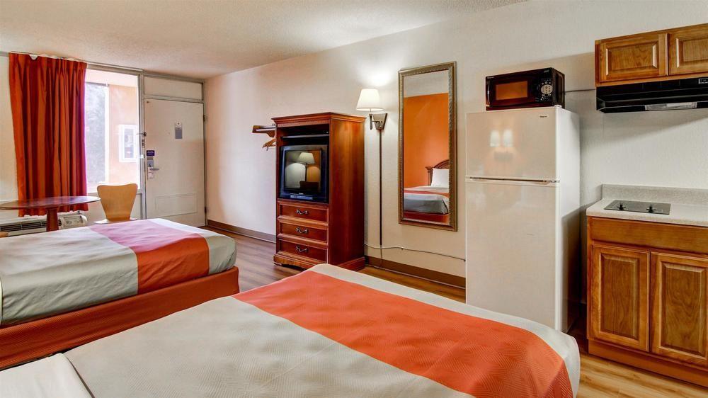 Red Roof Inn Forsyth Extérieur photo